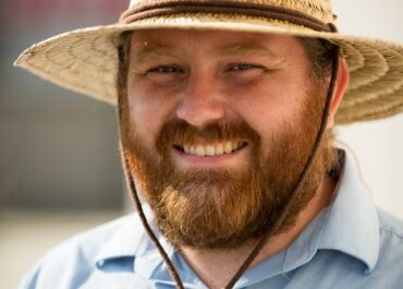 sun-hat-closeup